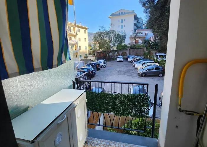Sorrento's Holidays בית אירוח