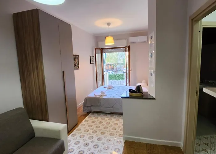 Sorrento's Holidays *